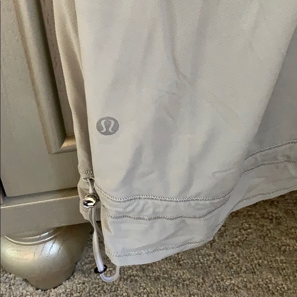 Lulu lemon athletic top - Picture 5 of 5